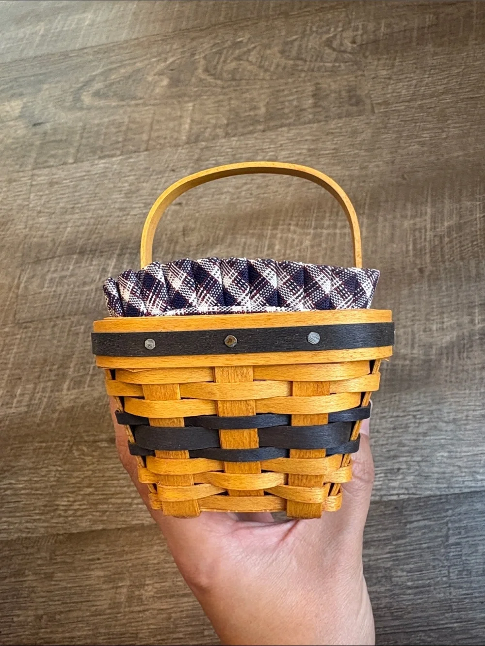Longaberger J.W. Mini Berry Basket & Mini Original Easter Basket Lot of 2 Liners